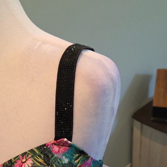 Victoria's Secret SWIM Tropical Floral Push-Up, Padded  Bikini Top 38DDD - Picture 4 of 11